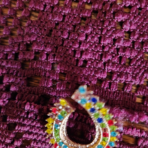 Earrings - Picture 2 of 3